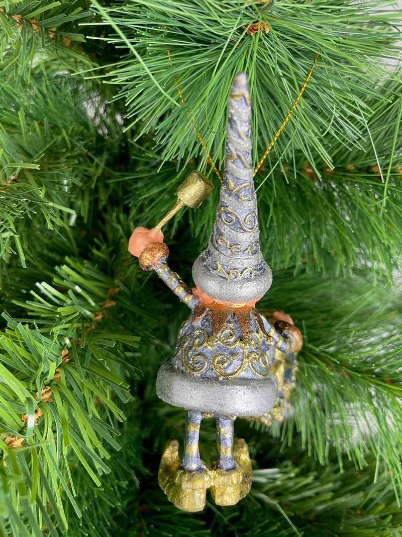 Kleiner Weihnachtsmann Elf  11 cm blau-Gold mit Pauke Gabenträger Weihnachten Deko Hänger Christbaumschmuck