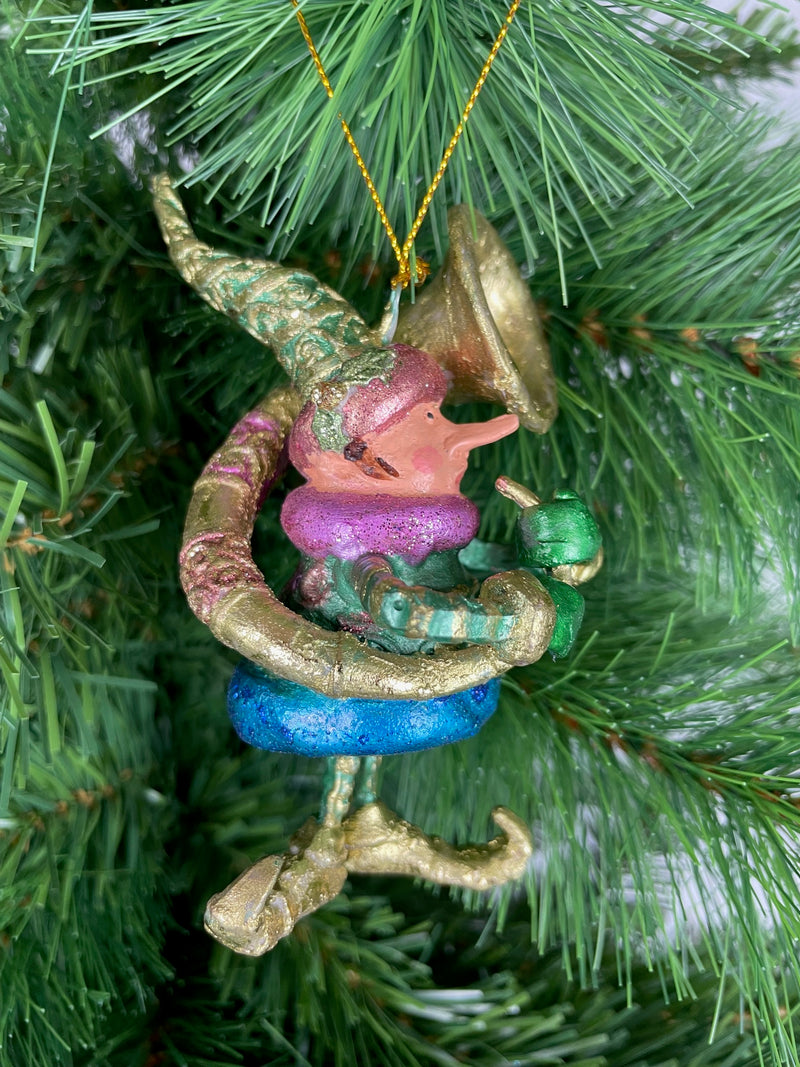 Kleiner Weihnachtsmann Elf Gabenträger Weihnachten Deko Hänger Christbaumschmuck 10,5 cm grün-Gold mit Tuba