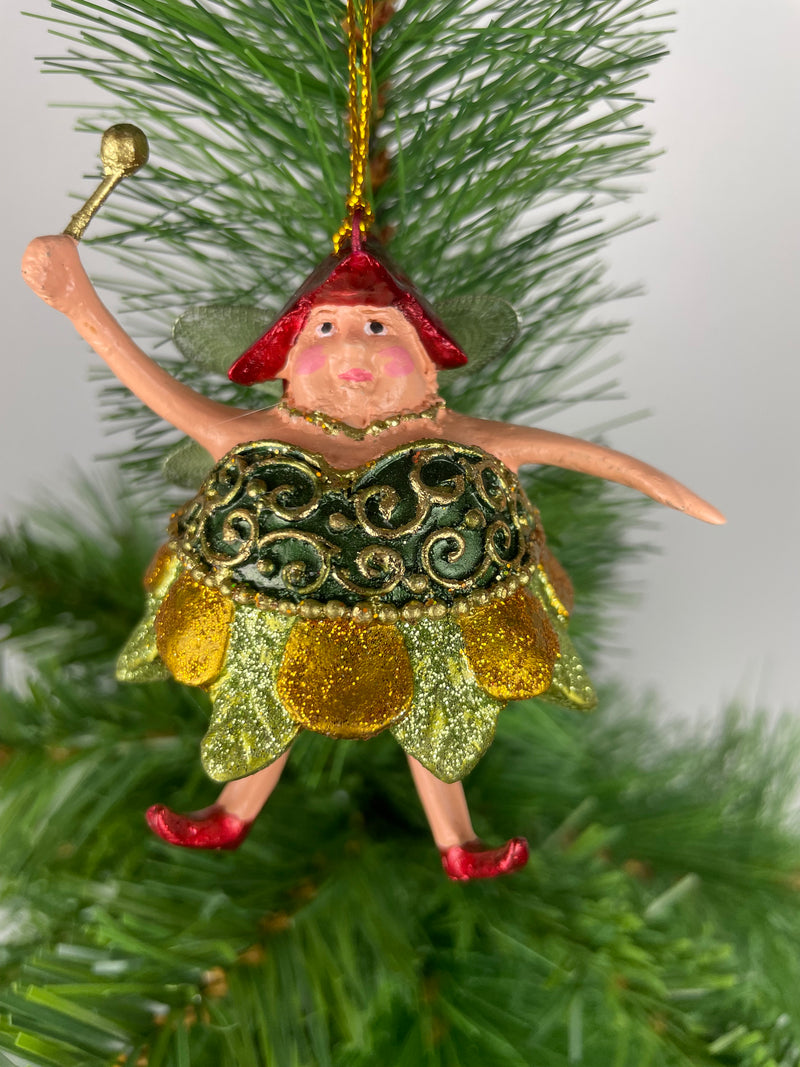 Pummelelfe Baumschmuck Figur Dicke Elfe mini Fee gold-grün Hänger Ostern Frühling Weihnachten 8cm