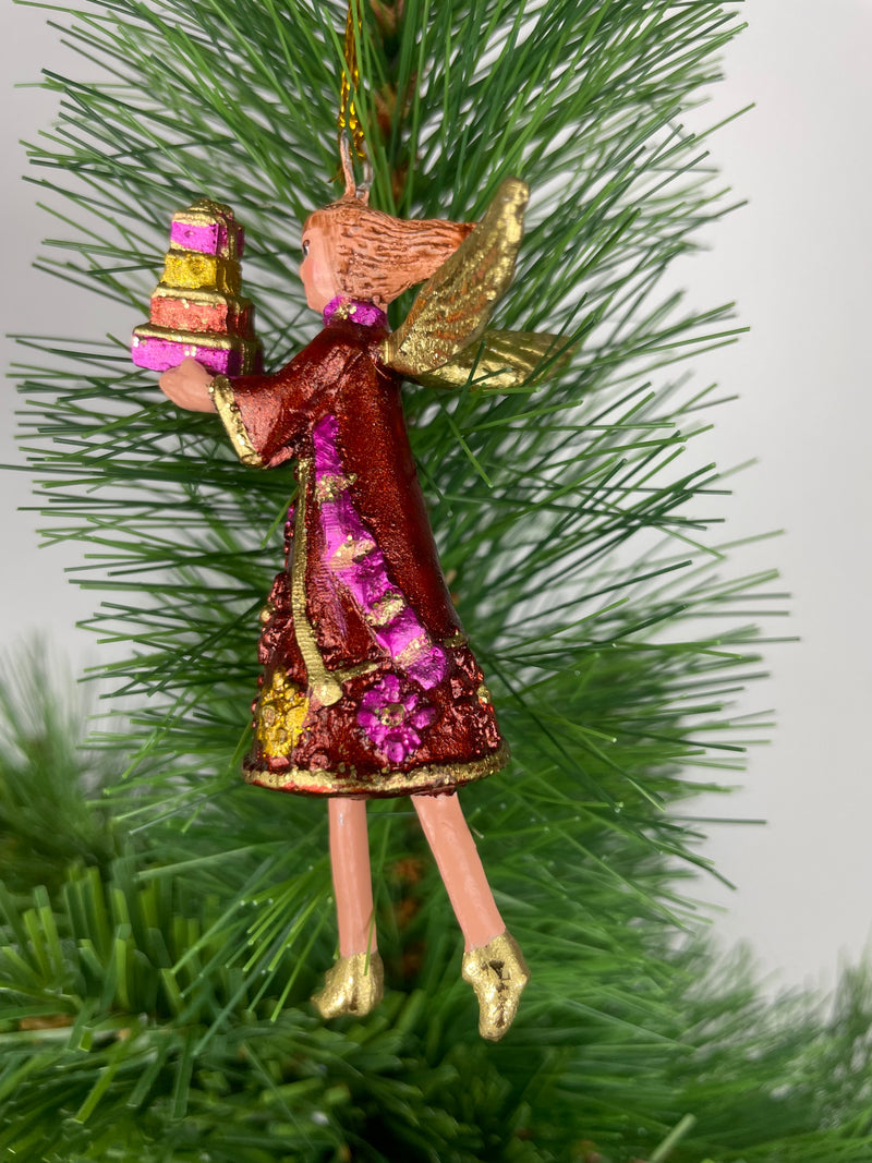 Kleiner Engel mit Geschenken mini Weihnachten Deko Hänger Christbaumschmuck 8 cm kupfer